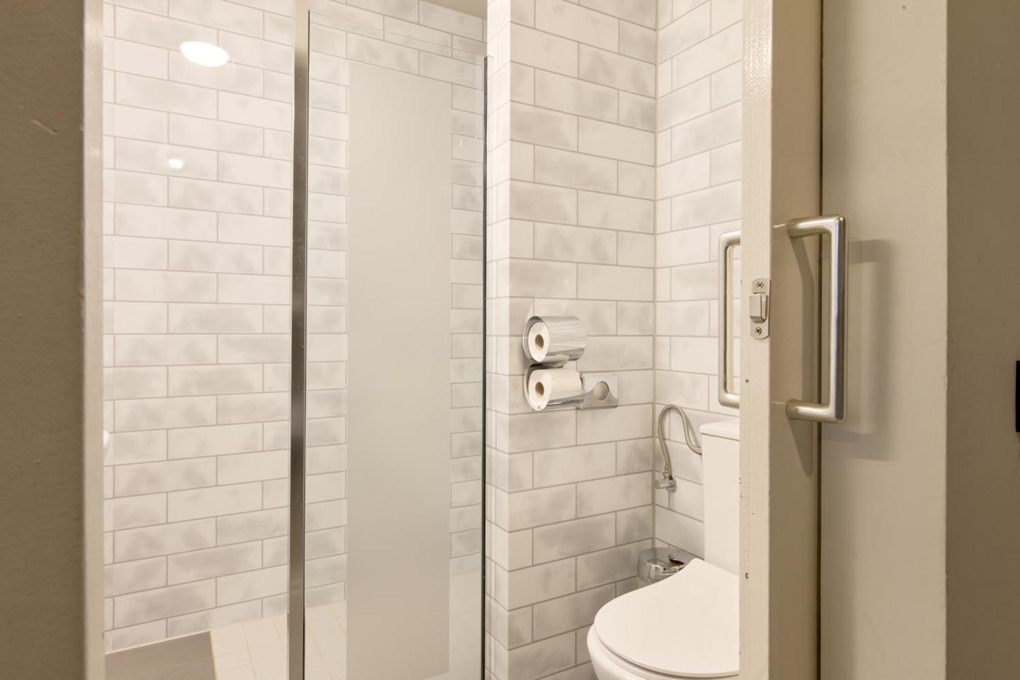 Single Room,1657136500:JPEG